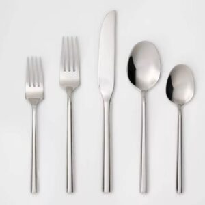 Silver Flatware Set