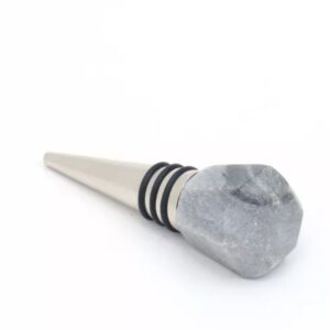An elegant bottle stoMarble Bottle Stopper