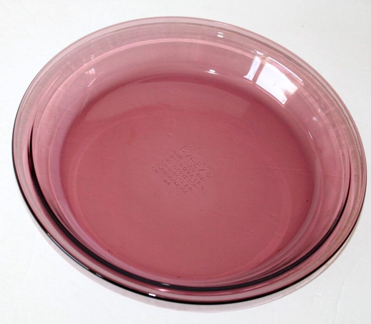 PyrexCranberryPiePlateDish9-01