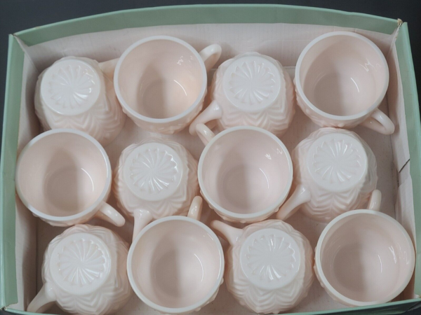 PunchBowlCups-PinkMilkGlass02